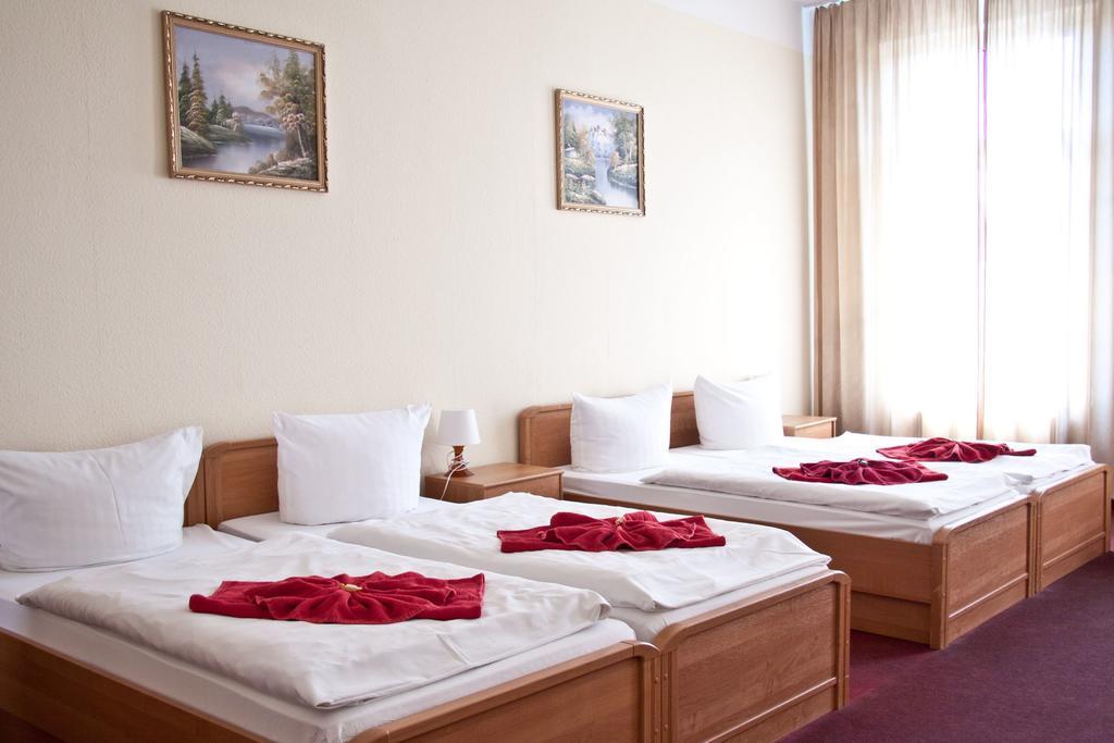 Hotel Ai Koenigshof Berlin Ruang foto