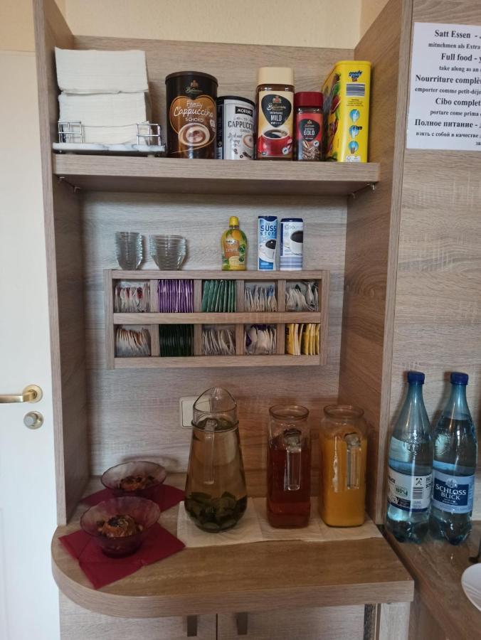 Hotel Ai Koenigshof Berlin Bagian luar foto