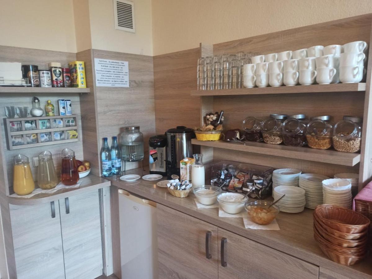 Hotel Ai Koenigshof Berlin Bagian luar foto